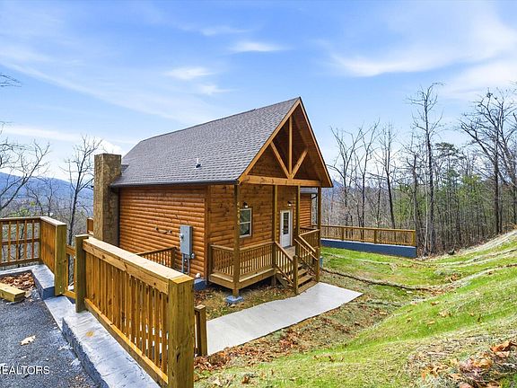 6th image of this home