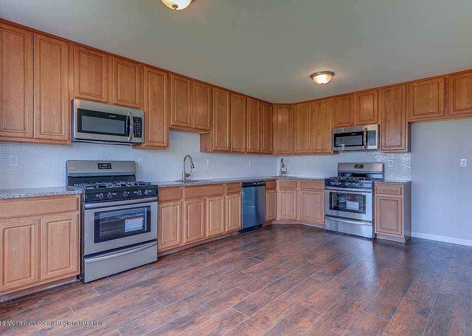 1st image of 99 N Crest Pl