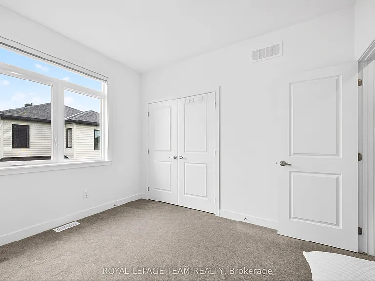 160 Highgarden Ter — Photo 26