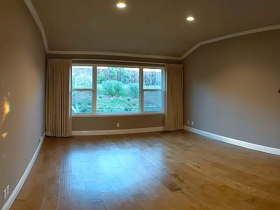 3rd image of 4112 Littleworth Way