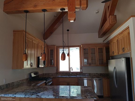 5th image of 11 Sierra Sky Ct