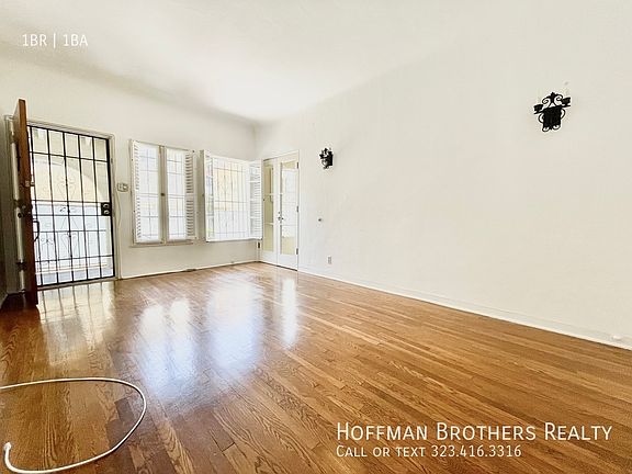 2nd image of 5042 Rosewood Ave #1/4