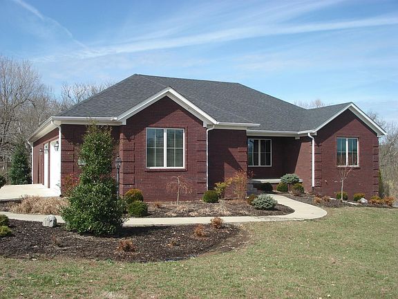 2nd image of 375 Desha Dr