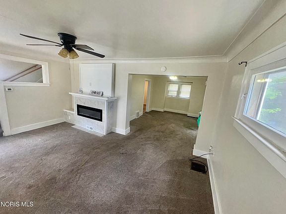 2nd image of 1716 Parkdale Ave