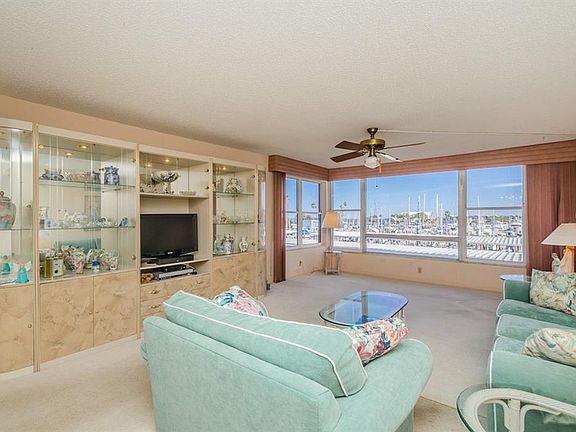 5th image of 634 Edgewater Dr Unit 248