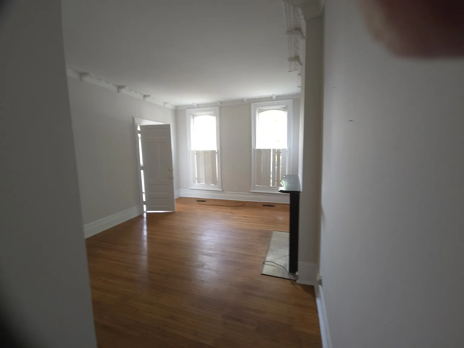 1 bed, 1000 sqft, $985 — Photo 4