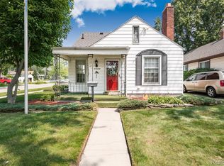 34660 Elm St, Wayne, MI 48184