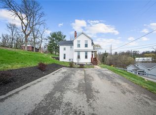 729 Saint Agnes Ln, West Mifflin, PA 15122