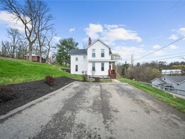 729 Saint Agnes Ln, West Mifflin, PA 15122