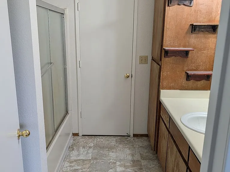 2343 Ferry St — Photo 7