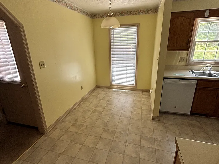 536 Link Rd — Photo 5