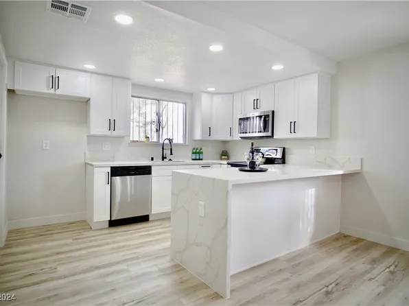 3253 Savalli St Unit B, Las Vegas, NV 89102