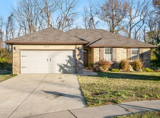 3322 S Cottage Ave, Springfield, MO 65807
