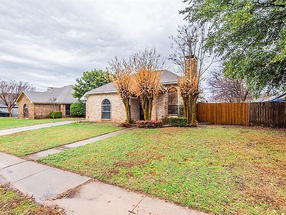2nd image of 4723 Meadow Trail Dr