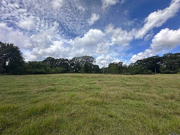 2nd image of 65623 Wilcox Rd