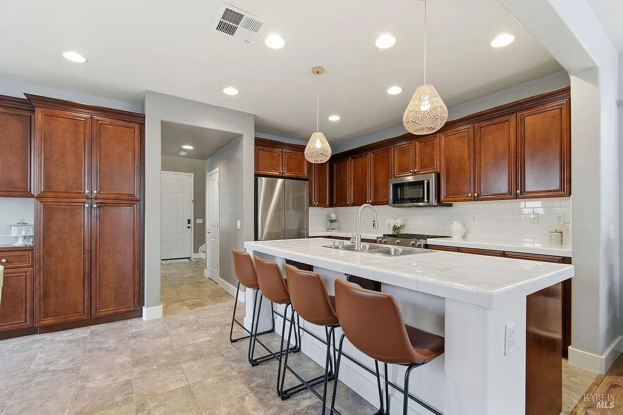2151 Linwood Avenue - Photo 9
