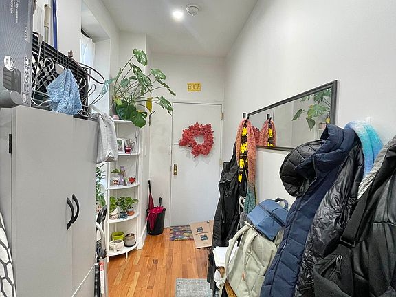 5th image of 788 Park Pl APT 7