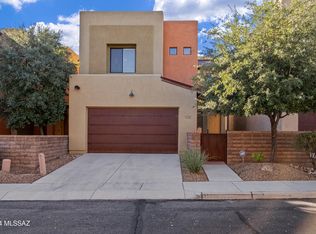 9512 E Ventaso Cir, Tucson, AZ 85715