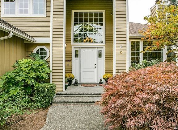 Welcome to this 3 bedroom, 2.5 bath home with lots of updates in Mill Creek Highlands South. Great location and top schools!