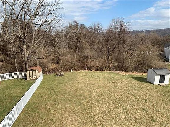 3rd image of 711 Bach Ct