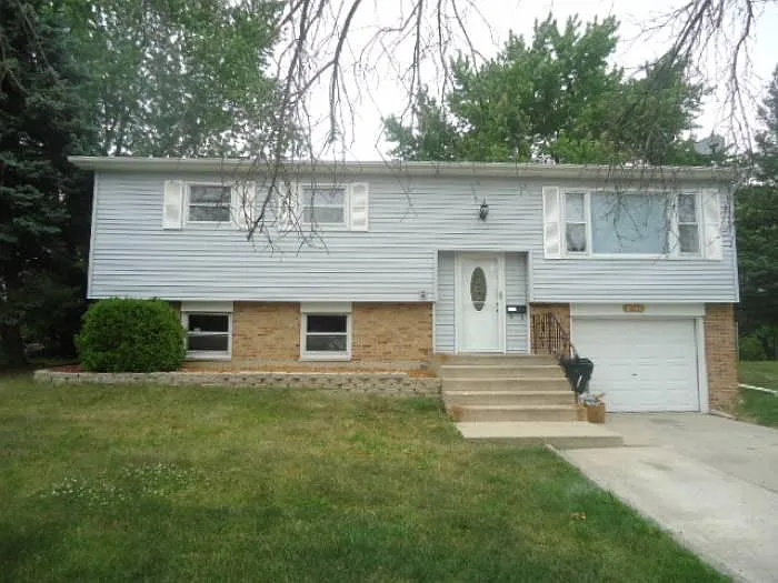 4160 189th Pl photo 1