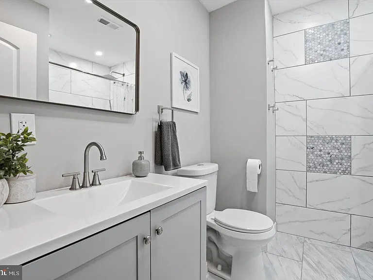 2536 Garrett Ave — Photo 22