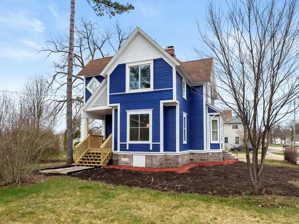 125 E Delaware St, Decatur, MI 49045