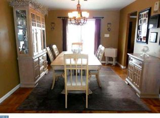 11994 Dumont Rd, Philadelphia, PA 19116