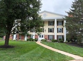 1525 Hampton Hall Dr APT 22, Chesterfield, MO 63017