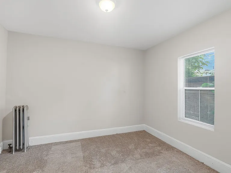 735 Union St — Photo 24