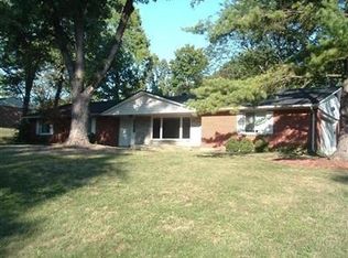 5268 Mad River Rd, Dayton, OH 45429