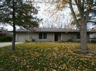 21 Brandy Ln, Mackinaw, IL