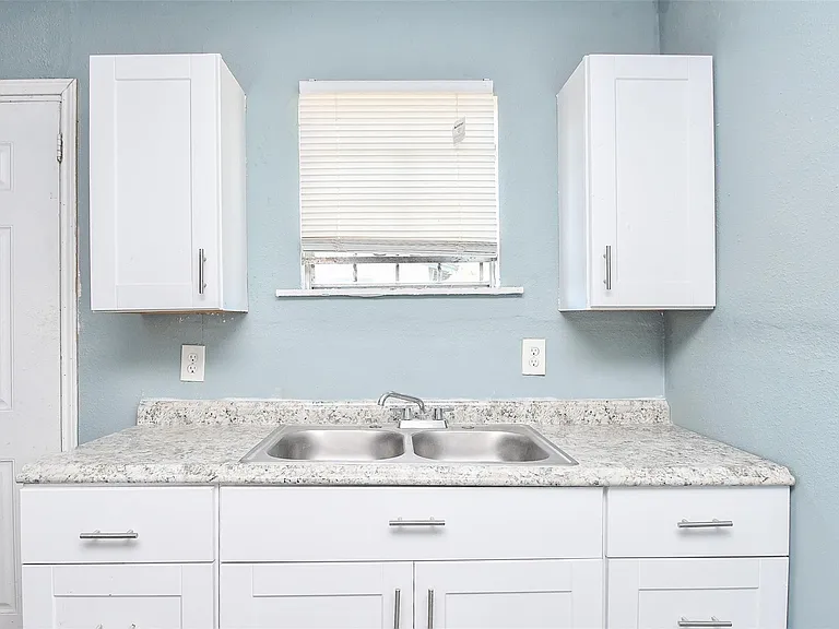 8321 Homewood Ln #C — Photo 7