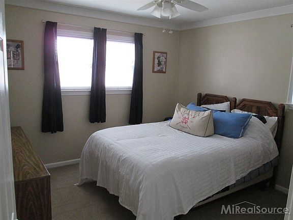 5th image of 26736 Ursuline St