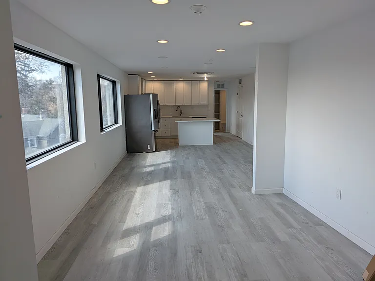 51 Main St #1 — Photo 29