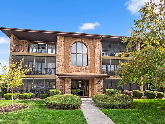 2nd image of 11113 Heritage Dr APT 3D