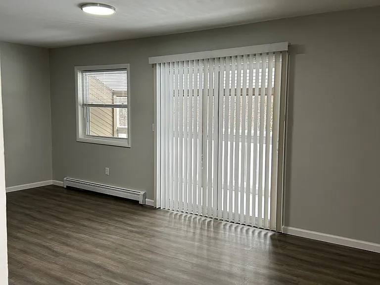 427 N Lake St #6 — Photo 7