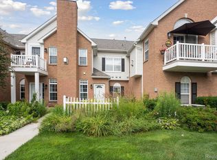 780 Olde English Cir, Howell, MI 48855