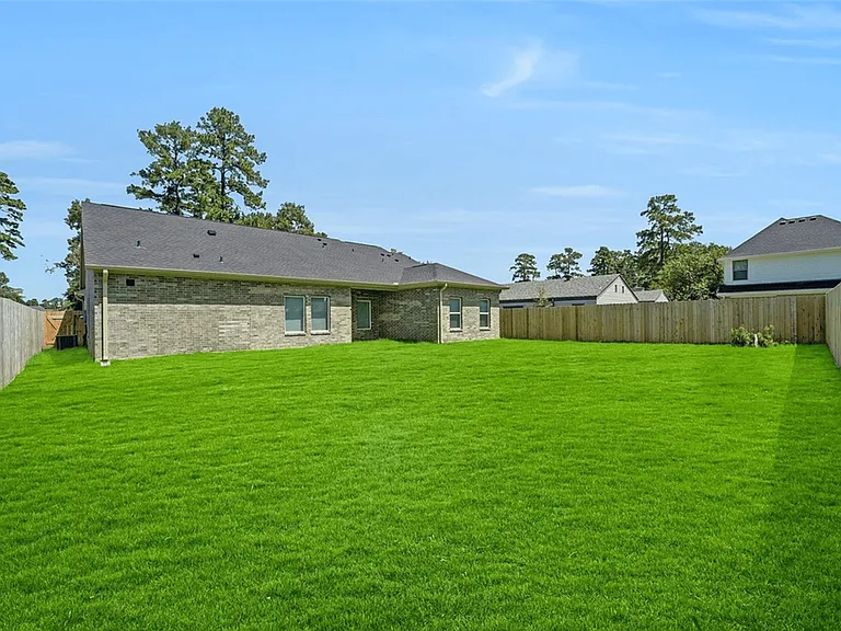 13614 Pine Dr — Photo 6