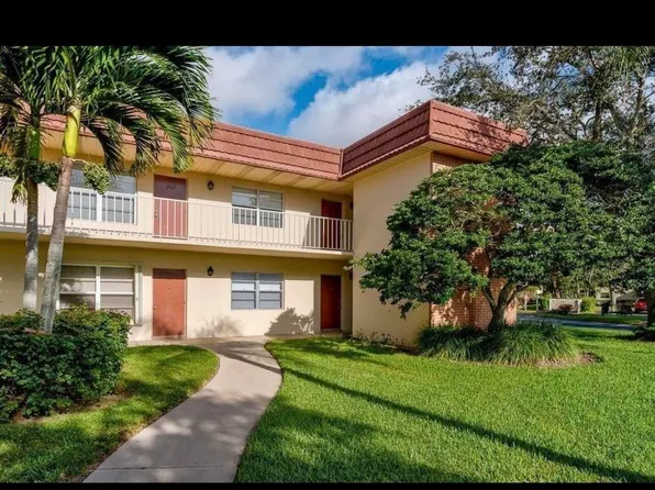 25 Vista Gardens Trl APT 204, Vero Beach, FL 32962