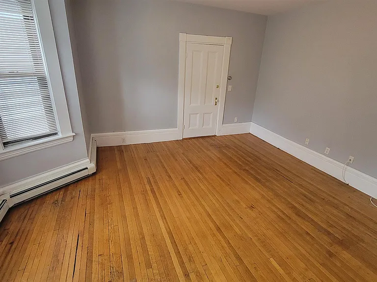 564 Putnam Ave #2L — Photo 11