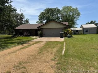 19279 Cook Rd, Madill, OK 73446