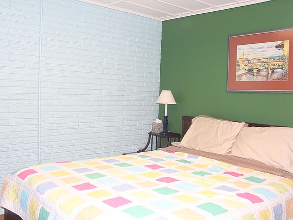 Bedroom 4 (non-conforming)