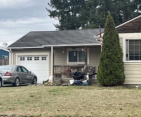 2nd image of 2614 N Shirley St