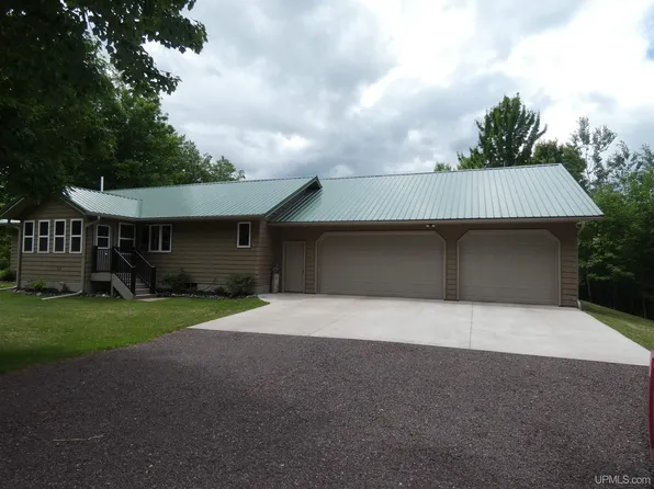 15659 Shively Rd, Bruce Crossing, MI 49912