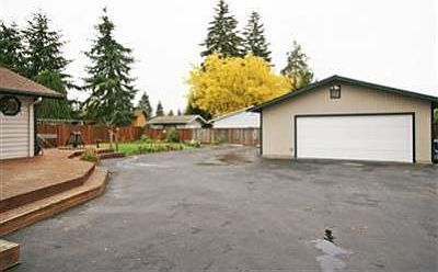 2nd image of 11003 1st Dr SE