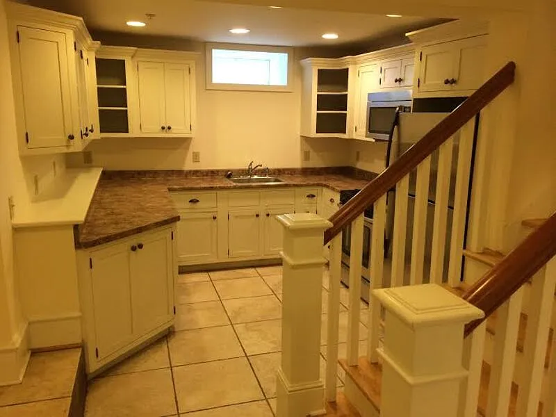 4 bed, 2.0 bath, $4,360 — Photo 2