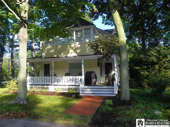 52 Cookman Ave, Chautauqua, NY 14722