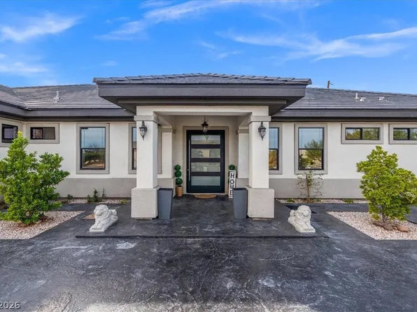 8685 W Hammer Ln, Las Vegas, NV 89149