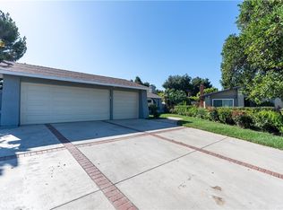 21902 Stanwell St, Chatsworth, CA 91311